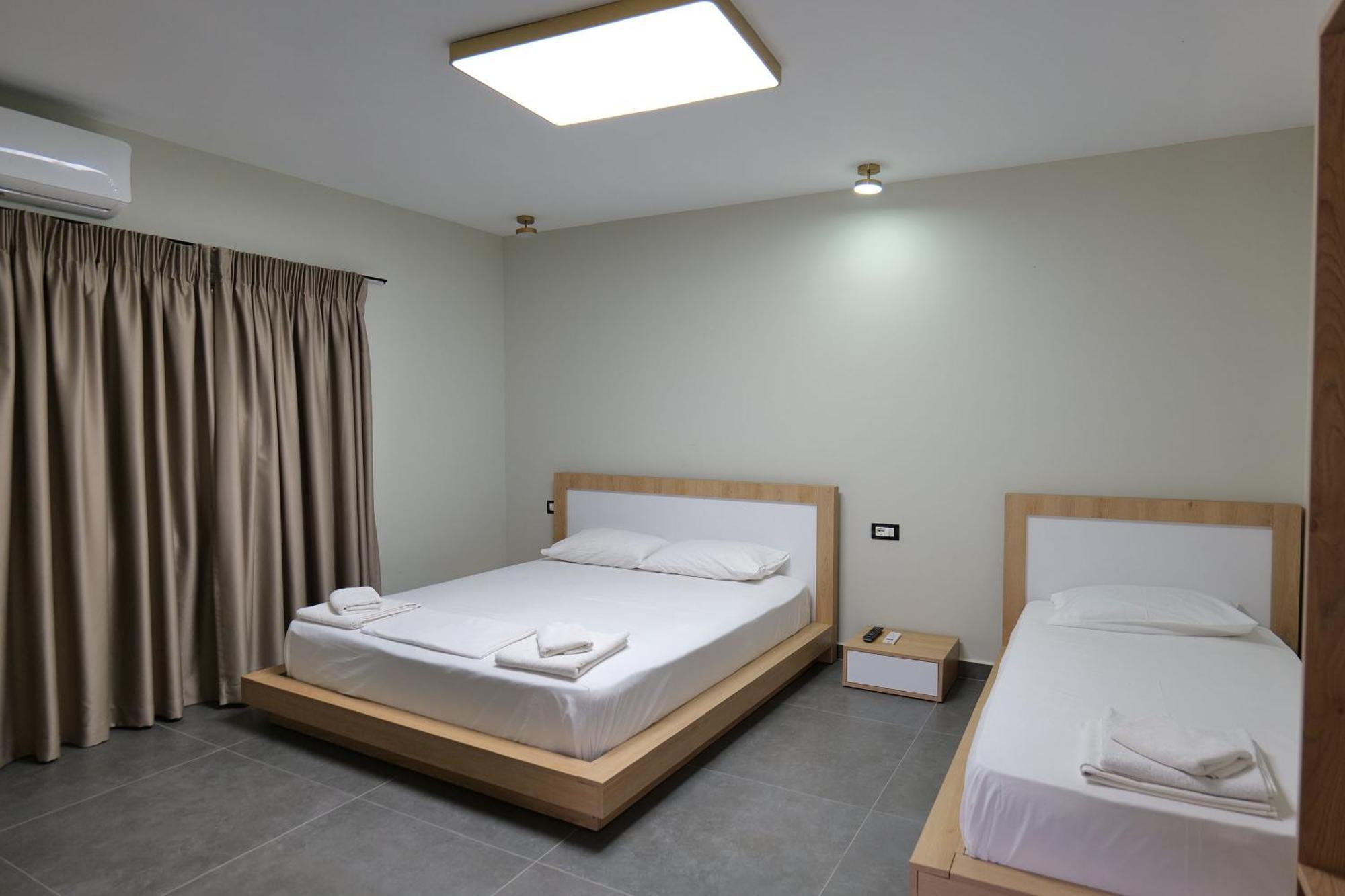 Hotel Jali Himare Exterior photo